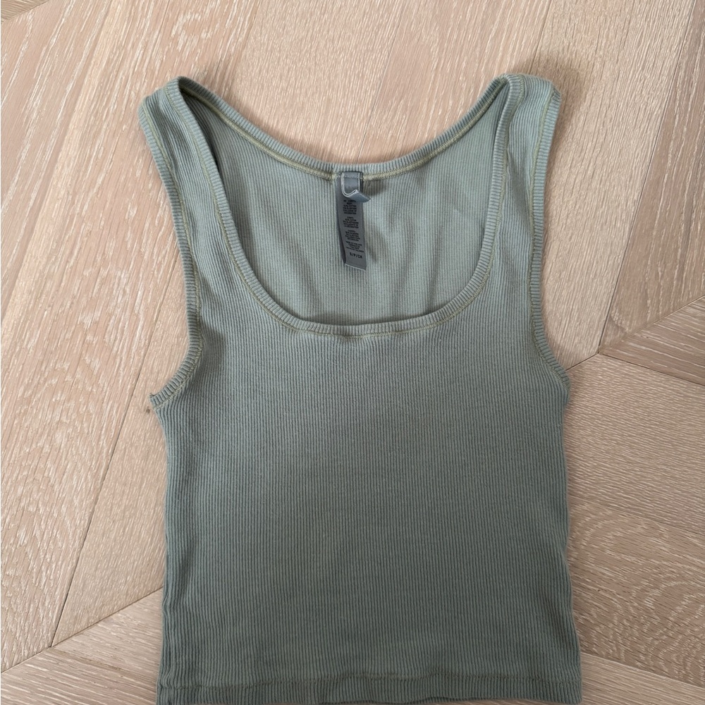 SKIMS Ribbed Scoop Tank - Sage